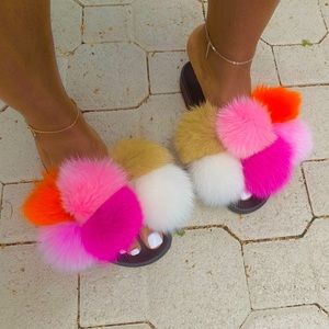 Women Fur Slides